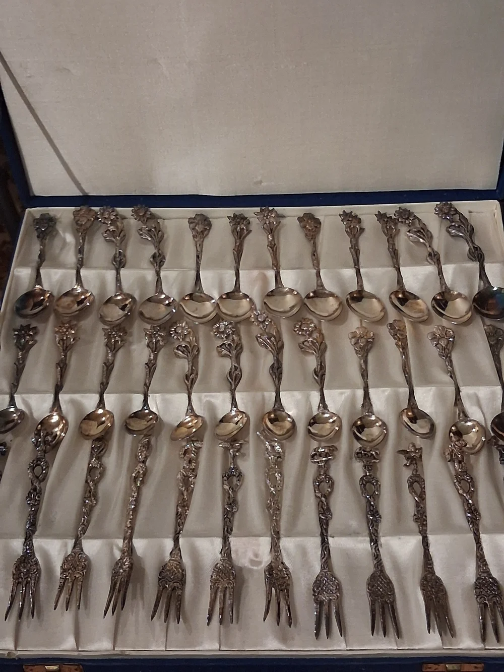 Bellini Silver Floral Handle Dessert Spoon and Fork Set - Silver